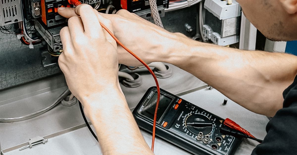 Common Electrical Issues in Commercial Buildings and Their Solutions