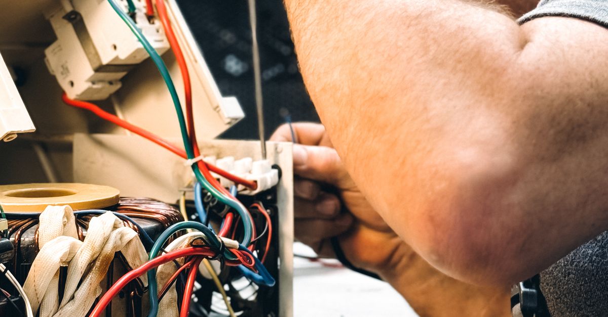 Smoke Alarm Maintenance: A Homeowner's Guide