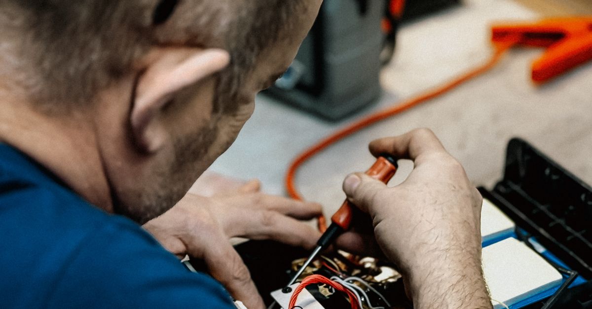 The Cost-Benefit Analysis of Investing in Electrical Maintenance Contracts