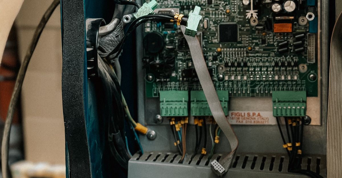 The Role of Preventative Maintenance in Reducing Electrical Downtime